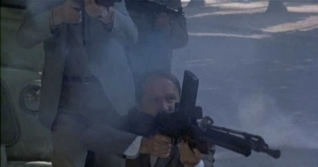 Compañeros,

En vista de las ganas de algunos (Elcafe, Wilcow, Vrakk, etc) por adivinar armas de películas 00