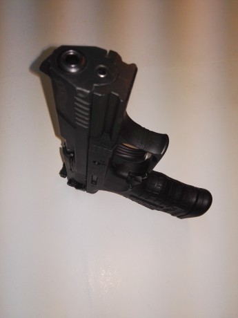 Muy buenas.
Pongo a la venta mi walther P22 LR de doble y simple accion en simple accion peso del gatillo 01