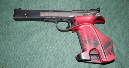 Hola, pistola hammerli, en perfecto estado, poco uso, funciona perfectamente, con su caja, herramientas 00