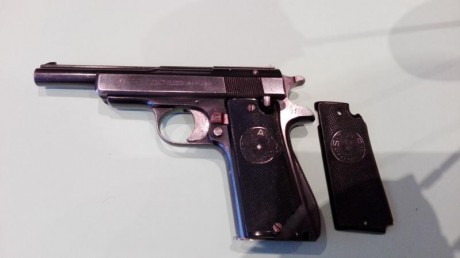 vendo pistola estar i calibre 7,65 inscrita en libro de coleccionista.precio 400 euros. contactar solo 01