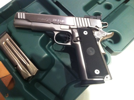 Vendo una pistola Para Ordnance mod. 18-9 Hi-Cap calibre 9mm Parabellum. Alza micrométrica y mira de fibra 01