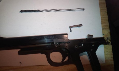 Hola compañeros, acabo de adquirir una hammerli 208 en un gran estado,funciona de lujo,he tirado en pocos 151