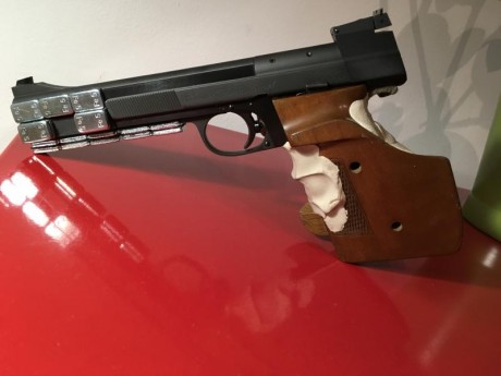 Hola compañeros, acabo de adquirir una hammerli 208 en un gran estado,funciona de lujo,he tirado en pocos 20