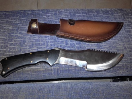 alguien sabe donde se puede conseguir o alguien tiene uno que lo venda?
tengo uno pero es una replica 41