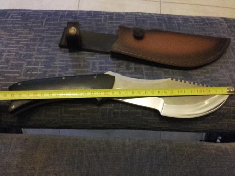 alguien sabe donde se puede conseguir o alguien tiene uno que lo venda?
tengo uno pero es una replica 40