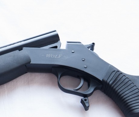 vendo rifle Wolf, avancarga, cal. 50, fabricado en España y solamente se vende en E.E.U.U., muy popular 01