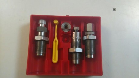 Hola:  Tengo unos DIES del 9 para que no utilizo. No me gusta este calibre y ya me deshice del arma. Son 10