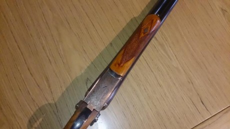 Buenos dias!!

Vendo mi escopeta de perrillos Larrañaga,

En muy buen estado, cañon recortado 51,5cm, 12
