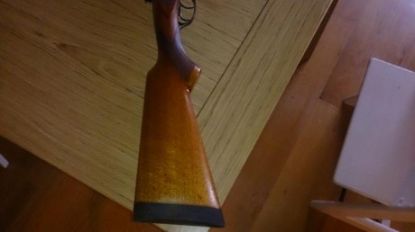 Buenos dias!!

Vendo mi escopeta de perrillos Larrañaga,

En muy buen estado, cañon recortado 51,5cm, 10