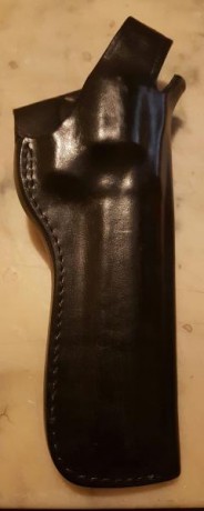 Se vende preciosa funda para el revolver S&W 6", calibre 38-357, en buenas condiciones, 30 euros, 00