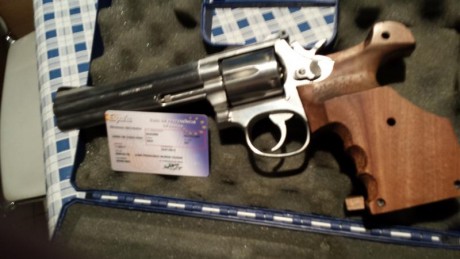 En venta resolver con 300 tiros  culata anatomica y de serie 650€ 20161130_203440.jpg  00