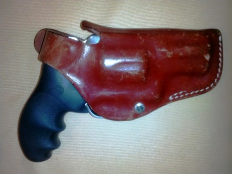 Buenas tardes, tengo intención de vender e revólver marca Ruger modelo SP 101, calibre 38 especial, cañón 12
