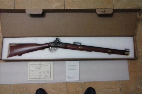 Hola. Vendo carabina Pennsylvania de Ardesa, de pistón del 45. Está nueva, sin estrenar, Sólo le quité 10