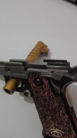 Vendo SPS calibre 40, con poco uso desde que la tengo, dos cargadores, cañon nitrurado, perfecto estado, 31