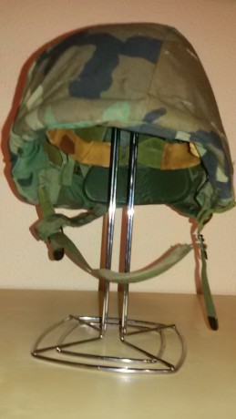Vendo casco americano M-88 PASGT de paracaidista de kevlar balistico,fabricado por Stemaco, con funda 02