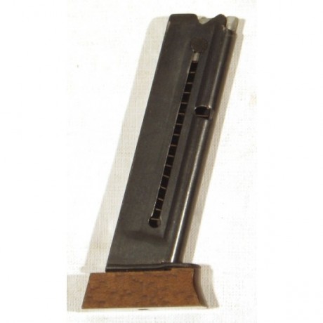 Hola, me sobra un cargador como nuevo de la pistola Astra-Unceta TS22 ya que tengo tres, valido también 00