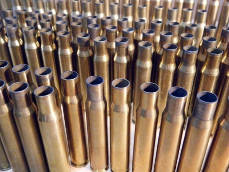 Lote completo formado por 137 vainas del 30.06 Sprin. Disparadas con rifle de cerrojo, un solo disparo. 00