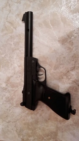 En venta o cambio a convenir, pistola aire comprimido botellas de CO2 modelo PODIUM 284 calibre 4,5.
El 20