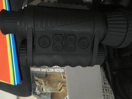 Cambio monocular de vision nocturna  por visor 1.5-6x40 o similar.
NUM-axes modelo VIS 1012
Lámpara infrarrojo, 00