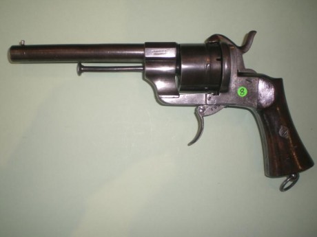 vendo revolver en muy buen estado, de la Fabrica de Durango cal. 11 mm. inscrito en el libro de coleccionista 02