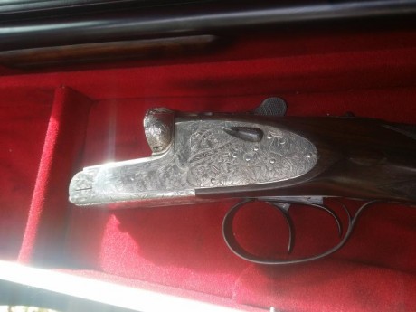 Vendo grulla 215 (union armera). Guardamanos ancho y pistolet con picado extra fino. 71 cms de cañon 4 02