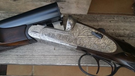 Vendo grulla 215 (union armera). Guardamanos ancho y pistolet con picado extra fino. 71 cms de cañon 4 11