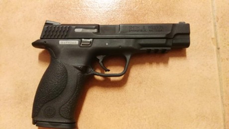 Vendo pistola Smith&Wesson mp9 pro, la pistola esta en excelente estado, se pinto la corredera y el 01