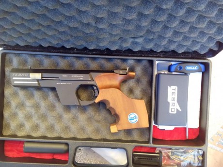 Vendo pistola Tesro TS 22 calibre 22 LR por no utilizar
Precio : 550€ gastos de envío aparte 10