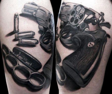 Pues eso, ma a llegado al móvil vía wasap una foto de un tatuaje y como pongo en el titulo no se si calificarlo 22