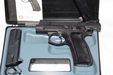 Vendo pistola para competir en 9 m/m, el modelo CZ75, comprada a Arminse, hace un año, y ajustada para 02