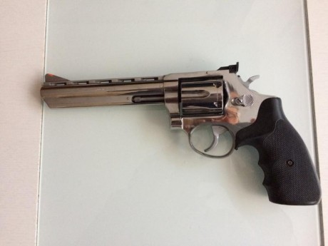 VENDO ESTE REVOLVER POR NO USARLO Y HACER CAJA PARA UN NUEVO PROYECTO
EL ARMAS ESTA EN PERFECTAS CONDICIONES
PERCIO 00