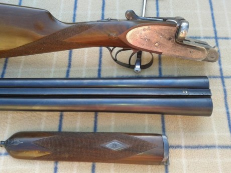 vendo escopeta visctor sarasqueta modelo 215, fabricada en los años 20, buen estado, toda orijinal, expulsora, 02