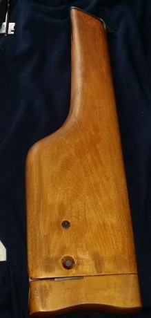 vendo replica nueva del culatin de la pistola máuser 96, 100 euros. Contesto por privado. 00