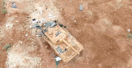 Leopard 2 en Siria:

Los Leopard 2 Turcos (Leopard 2 A4) están operando activamente en la guerra en Siria: 51