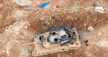 Leopard 2 en Siria:

Los Leopard 2 Turcos (Leopard 2 A4) están operando activamente en la guerra en Siria: 50