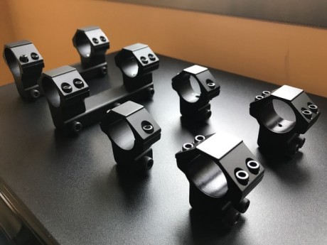 Vendo este lote de monturas marca UTG compuesto por:

-Monturas monopieza 30 mm
-Monturas monopieza 1"
-2 00