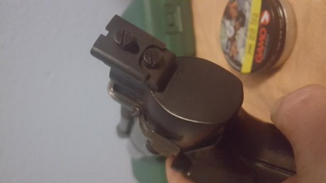 Pistola de Aire Webley TEMPEST  Cal.177″(4.5mm), ideal para tiro al blanco, plinking, o tiro de ocio.
Caractetísticas:
- 00