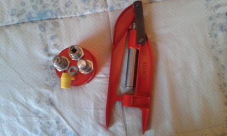 vendo prensa de mano de recarga LEE nueva 40 euros 00