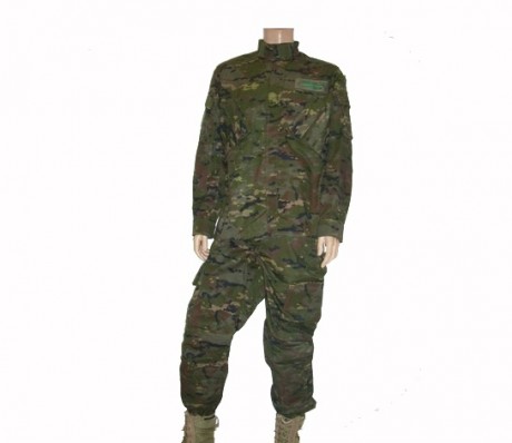 Se vende uniforme verde pixelado del ejercito español, talla 2C, nuevo a estrenar.
Precio 40€ gastos de 00