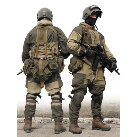 Traje de invierno de las fuerzas especiales rusas.
Forrado de tejido polar,  resiste hasta -4ºC.
4  bolsillos 01
