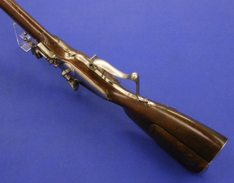 Voy a colocar unas fotos de un arma larga alemana de llave de mecha del siglo XVI. 130