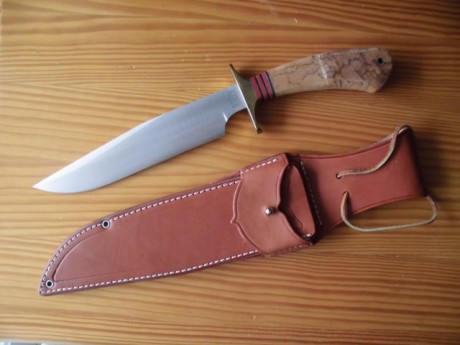 Hola a todos,
Cambio o vendo estos dos cuchillos, escucho ofertas, me interesan cuchillos militares y 00