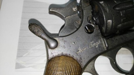 Hola a todos. ¿Alguien me puede decir algo de un 8mm lebel mod. 1892 sin año de fabricación visible, con 40