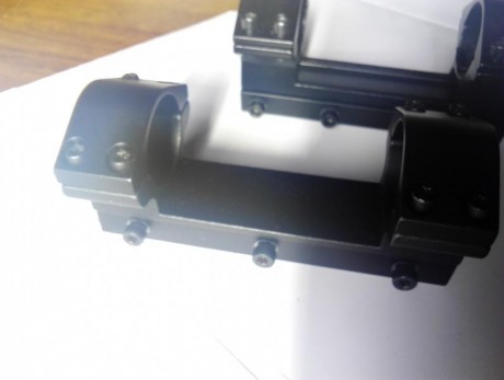 Vendo vario material que ya no uso.

Tres fundas 10e cada una

Dos monturas leapers monopieza  10e cada 12