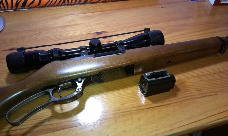 Hola.  Vendo este rifle, con cuatro cargadores de 4 disparos, cantonera de caucho y  la original, anillas 51