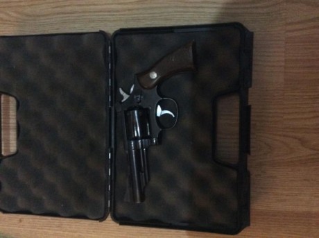 Vendo mis armas que son un astra 7000 22lr.
Un llama marcial de 38 special 4".
Una star súper s de 52