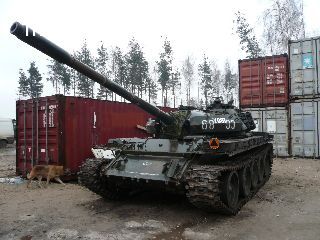 Hola a todos,si alguien esta interesado en la comprade un tanque,en milanuncios lo puede localizar.

 00