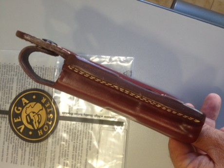 Vendo esta excepcional funda de cuero de primera calidad termo modelado.
Acabada con todo detalle para 10
