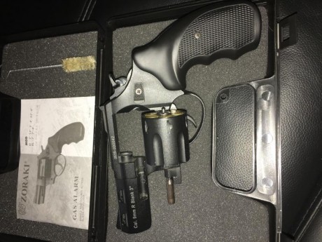 vende zoraki r2 td 9mm R Blank está comprada del 05/11/2016 con factura de compra 129,15€.

Se vende por 01