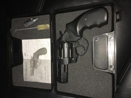 vende zoraki r2 td 9mm R Blank está comprada del 05/11/2016 con factura de compra 129,15€.

Se vende por 00